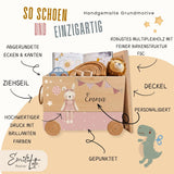 Personalisierte Spielzeugkiste aus Holz mit Namen – Hase & Luftballon