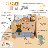 Personalisierte Spielzeugkiste aus Holz mit Namen – Bär Blau mit Krone & Luftballon