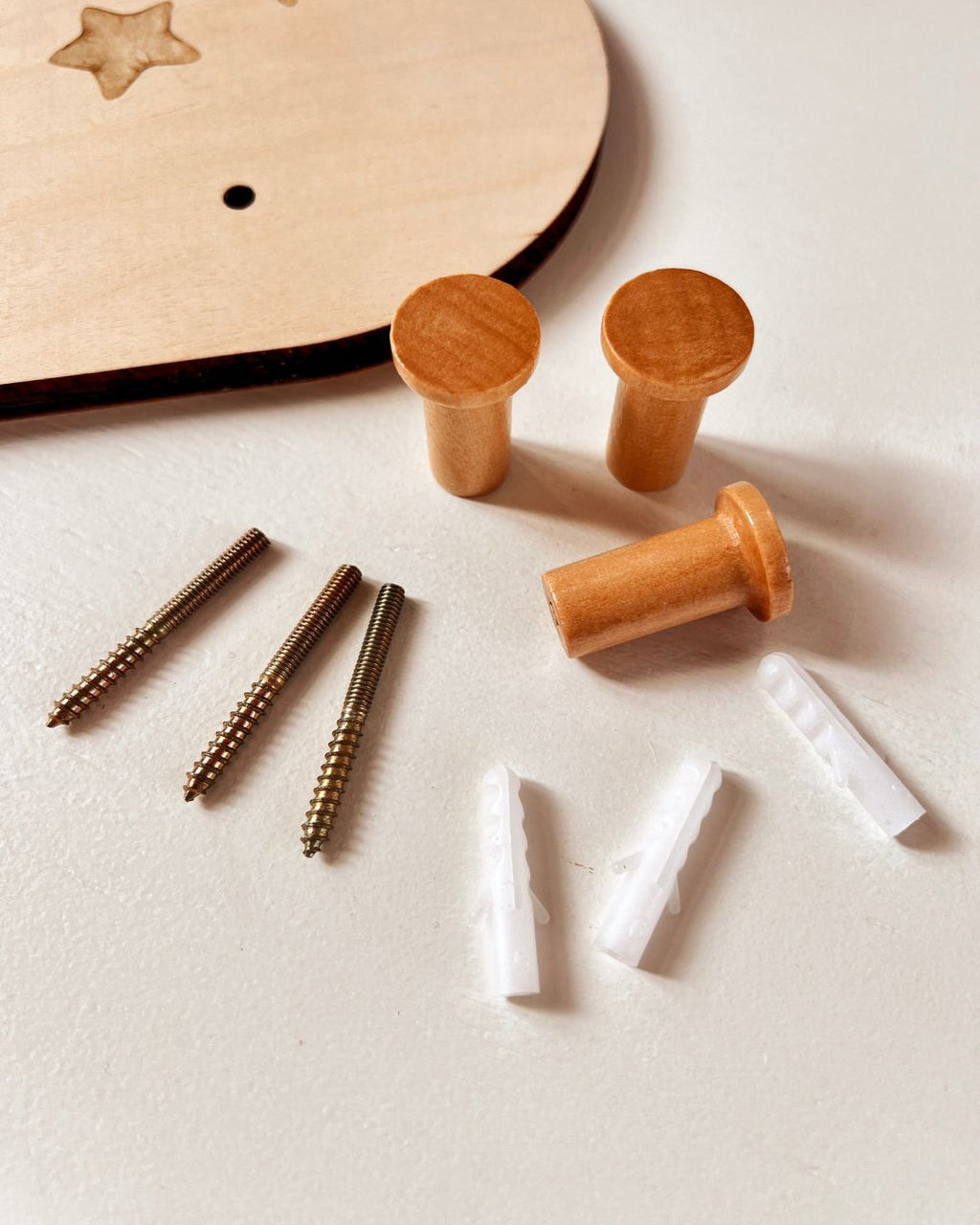 Mitienda Kindergarderobe 'Haus Am Wald' Aus Massivholz - 5 Haken Für Kinderzimmer